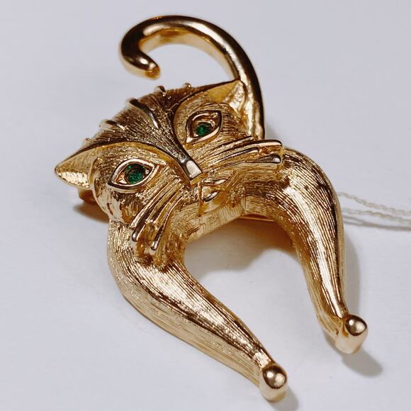 Unusual VTG Mid Century Cat Brooch Gold Tone Green Eyes Figural Whimsical Pin - Picture 5 of 11